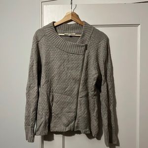 Women’s cross zip sweater